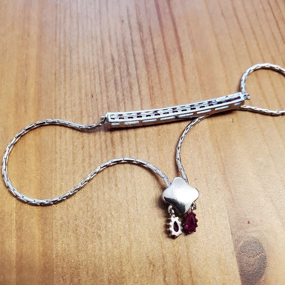 BNWT fuschia gemstone bracelet sliding closure - Picture 3 of 5